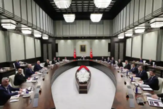 Cumhurbaşkanı Erdoğan başkanlığında kabine toplantısı başladı