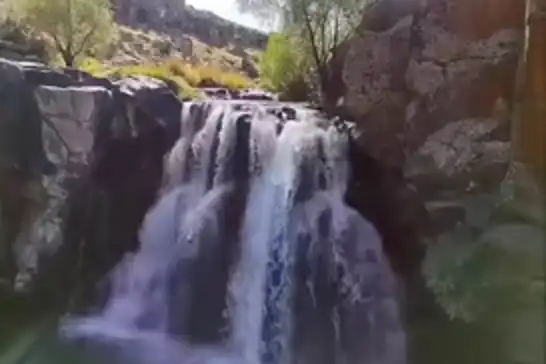 Çatak Şelalesi kuraklığa rağmen coşkusunu koruyor