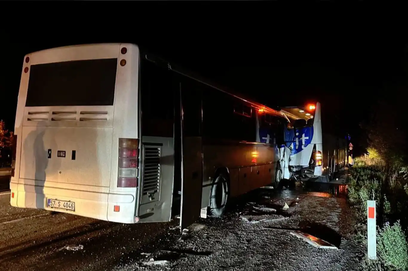 Sinop’ta işçileri taşıyan otobüs yolcu otobüsüne çarptı: 13 yaralı Sinop’ta işçileri taşıyan otobüs yolcu otobüsüne çarptı: 13 yaralı