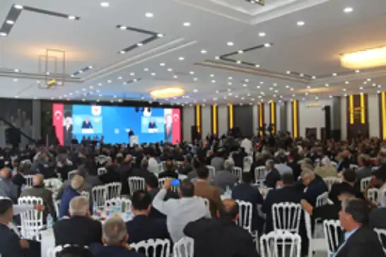 Bakan Yerlikaya, Diyarbakır'dan muhtarlara seslendi: Mahallenin sesini daha gür taşıyın