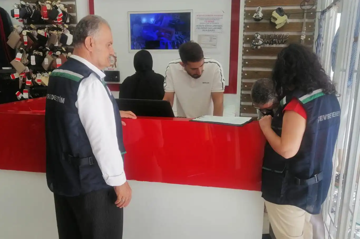 Batman'da plastik poşet ücretlendirmesine yönelik denetimler sıklaştırıldı Batman'da plastik poşet ücretlendirmesine yönelik denetimler sıklaştırıldı