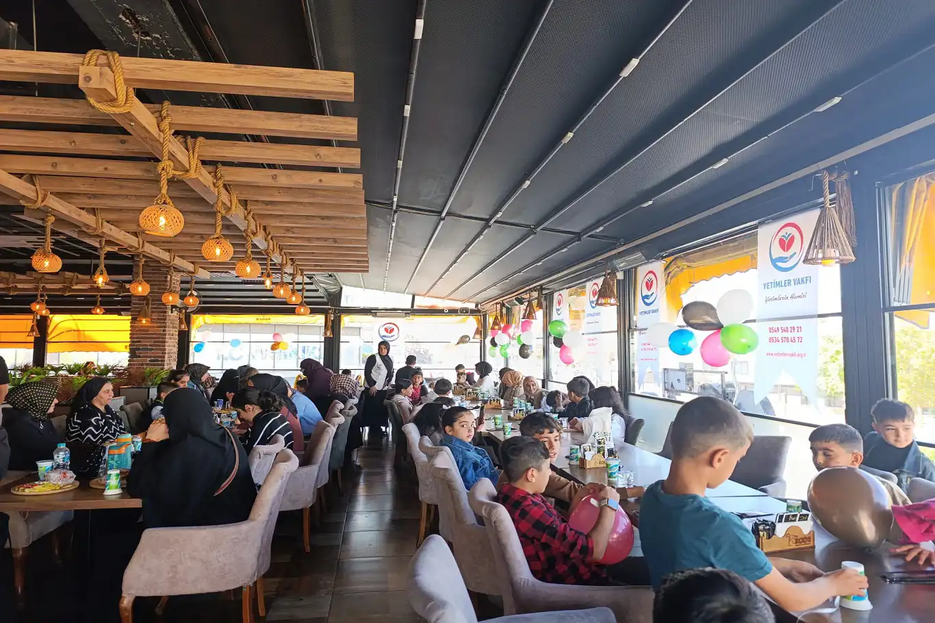 Bingöl'de Yetimler Vakfı’ndan anlamlı etkinlik: Ailelerle kahvaltıda buluştular Bingöl'de Yetimler Vakfı’ndan anlamlı etkinlik: Ailelerle kahvaltıda buluştular