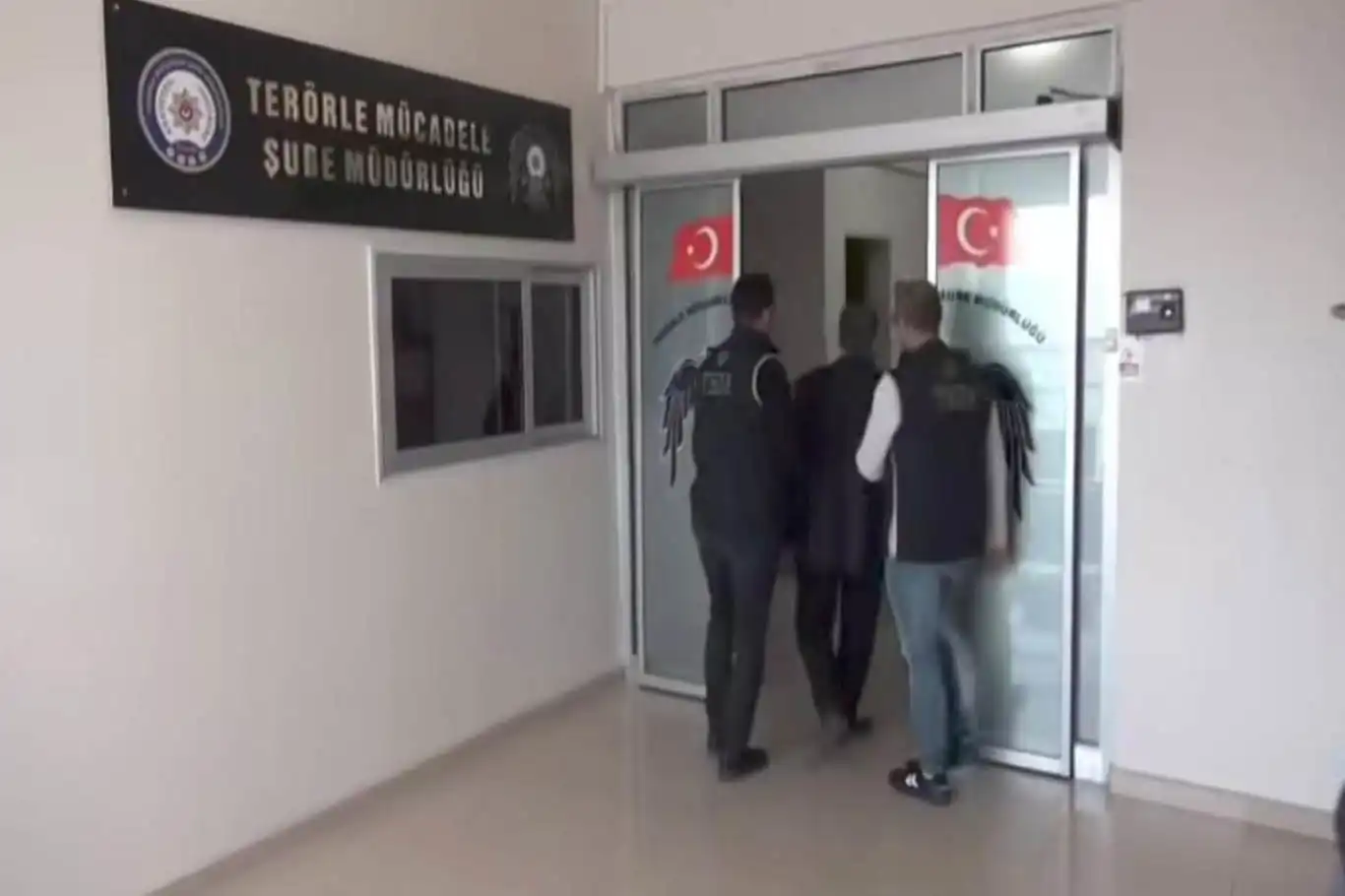 Bingöl’de FETÖ üyeliğinden aranan 3 şahıs yakalandı Bingöl’de FETÖ üyeliğinden aranan 3 şahıs yakalandı