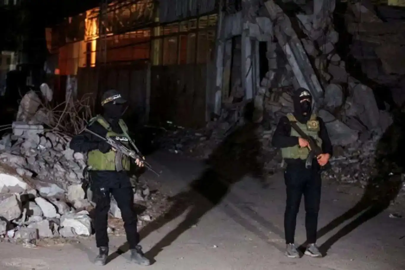 HAMASê, du cenazeyê sîyonîstên dinê jî teslîmê Xaça Sor kir