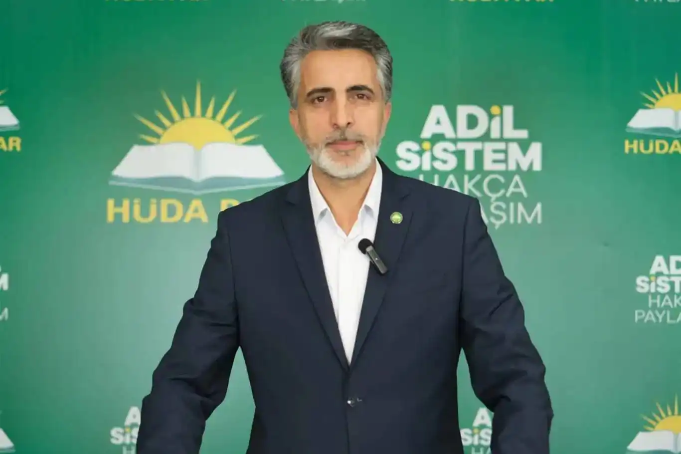 HÜDA PAR'dan, Kurtulmuş'un okuduğu "Kürtçe" şiir tartışmalarına ilişkin açıklama: Anadillerin kullanımı önündeki engeller kaldırılmalıdır