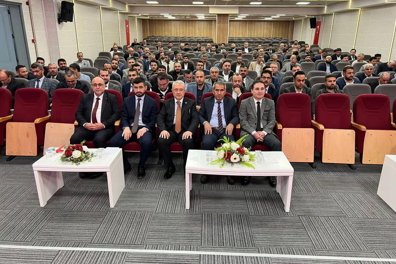 Camilerde görevli öğreticilere hizmet içi eğitim Camilerde görevli öğreticilere hizmet içi eğitim