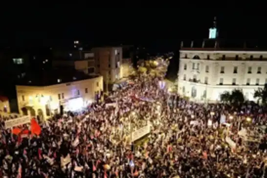 Israeli occupation faces internal collapse, says Haaretz analyst