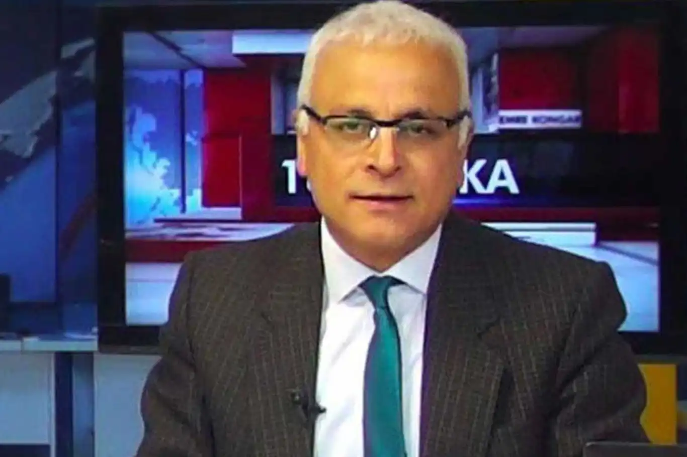 Tele 1 Televizyonu Yayın Yönetmeni Merdan Yanardağ gözaltında Tele 1 Televizyonu Yayın Yönetmeni Merdan Yanardağ gözaltında