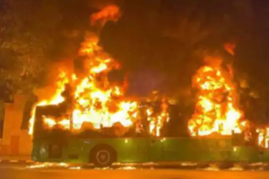 Hindistan'da katliam gibi kaza: 25 kişi yanarak öldü
