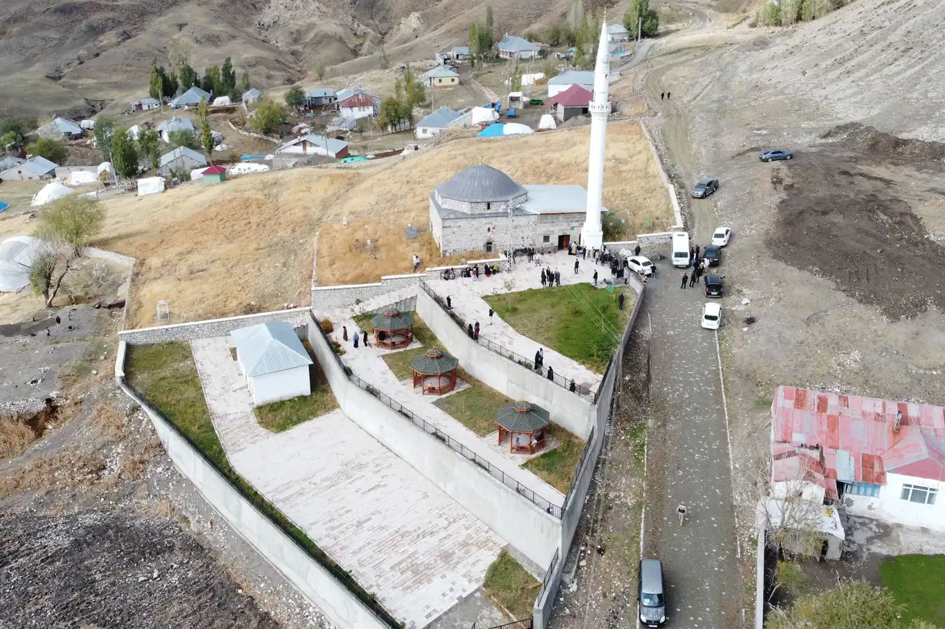 Sessizliğin tanığı: asırlık Toprakkale Camii Sessizliğin tanığı: asırlık Toprakkale Camii