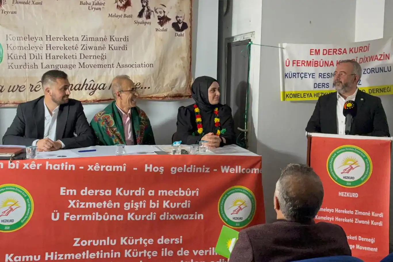 HÜDA PAR Genel Başkan Yardımcısı Aslan: Ana dilin önündeki tüm engeller kaldırılmalı HÜDA PAR Genel Başkan Yardımcısı Aslan: Ana dilin önündeki tüm engeller kaldırılmalı
