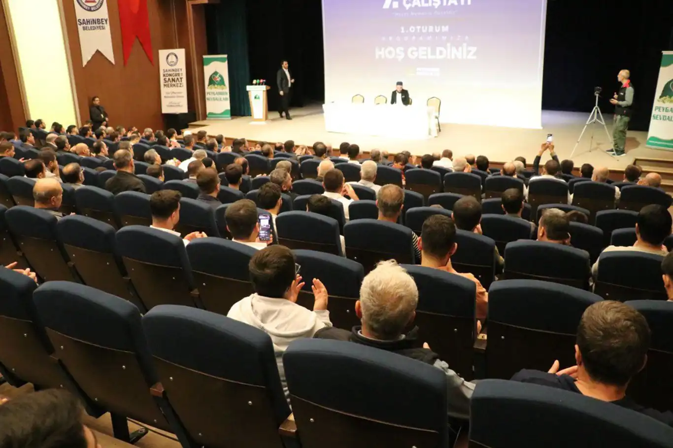 Gaziantep'te "Namaz Çalıştayı" düzenleniyor Gaziantep'te "Namaz Çalıştayı" düzenleniyor
