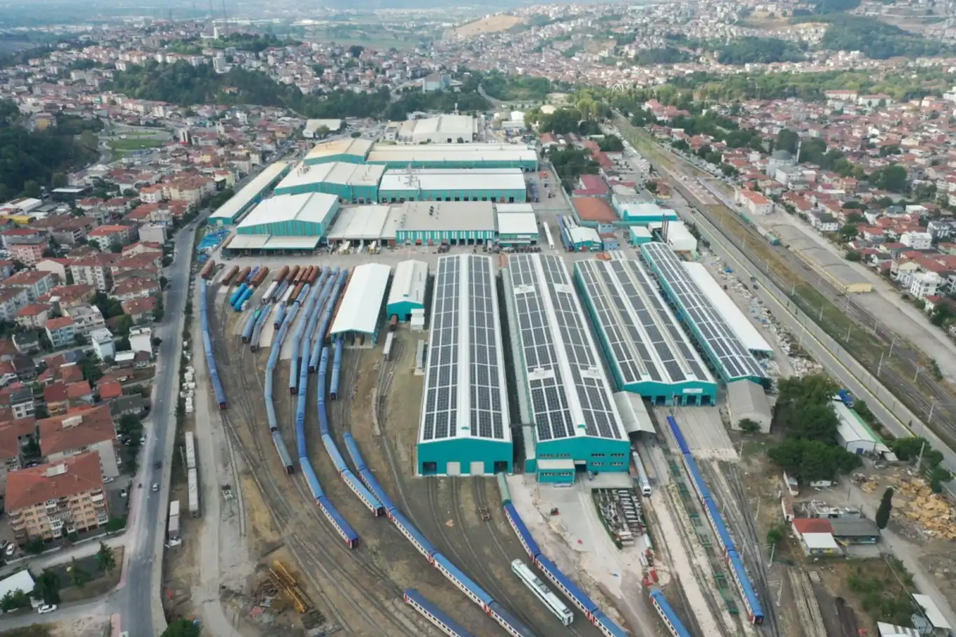 Türkiye’nin ilk hızlı tren fabrikasının inşasına başlandı: Ekonomiye 3,5 milyar lira katkı sağlayacak Türkiye’nin ilk hızlı tren fabrikasının inşasına başlandı: Ekonomiye 3,5 milyar lira katkı sağlayacak