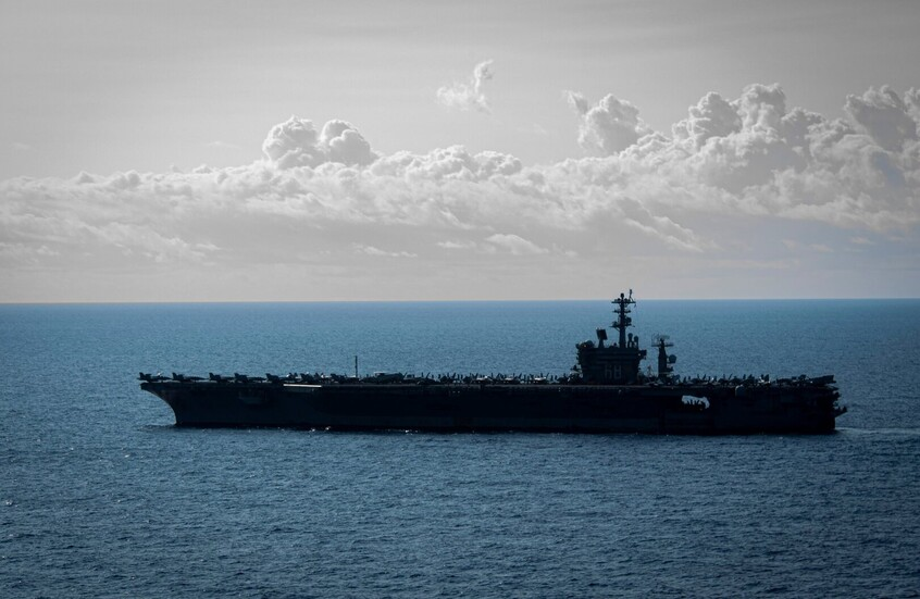 الجيش الأمريكي.. سقوط طائرة F-18 ومروحية أخرى في بحر الصين الجنوبي