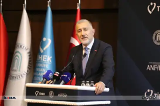 المتحدث باسم  ANFİDAP أوزدمير: إسرائيل حولت الحرمان من الطعام والماء إلى أداة للإبادة الجماعية