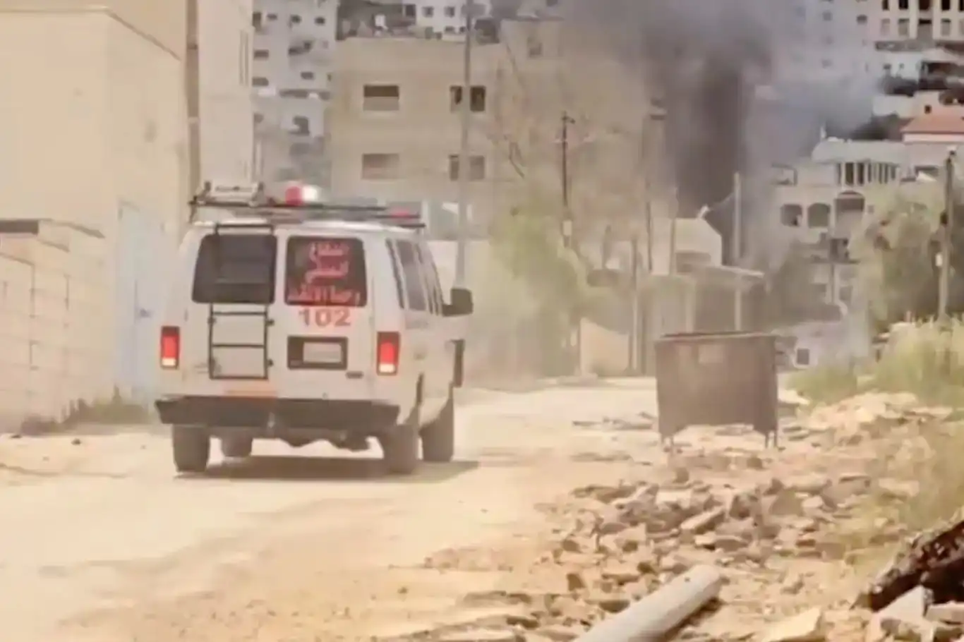 الاحتلال يغتال ثلاثة فلسطينيين في مدينة جنين الاحتلال يغتال ثلاثة فلسطينيين في مدينة جنين