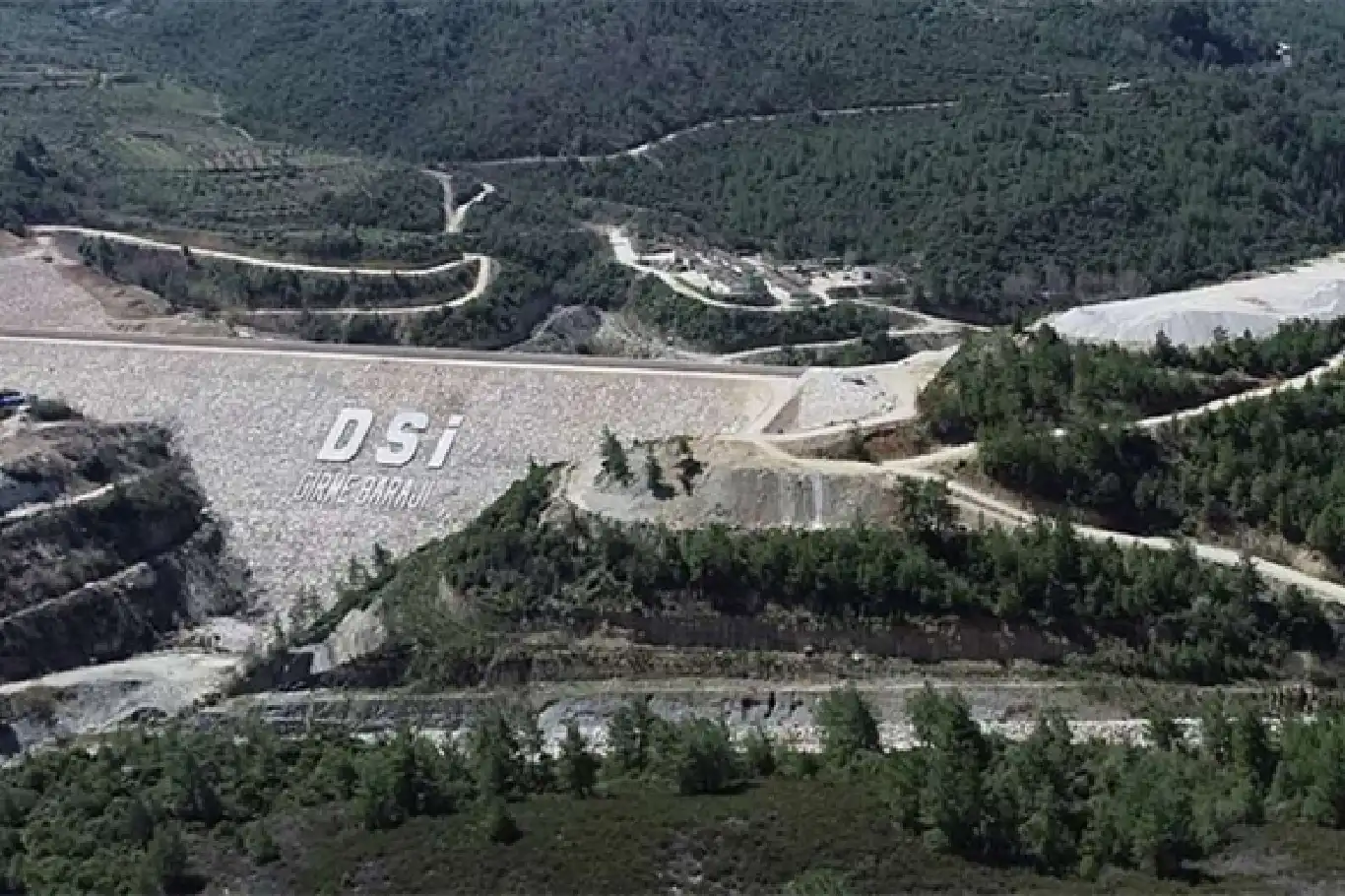Yatağan Girme Barajı’nda su tutulmaya başlandı Yatağan Girme Barajı’nda su tutulmaya başlandı