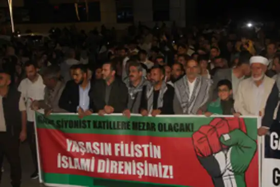 Bingöl’de Küresel Sumud Filosu’na destek yürüyüşü