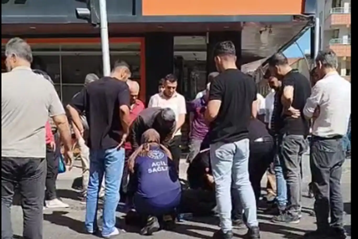 Batman'da otomobil yayaya çarptı: 1 yaralı