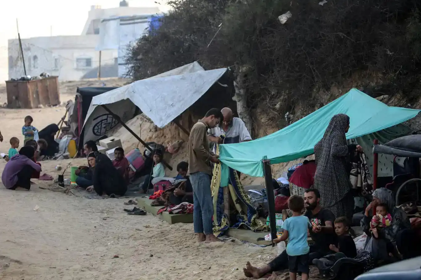 نیو ملیۆن هاووڵاتیی مەدەنی لە غەززە لە دۆخێکی کارەساتباری مرۆییدا دەژین