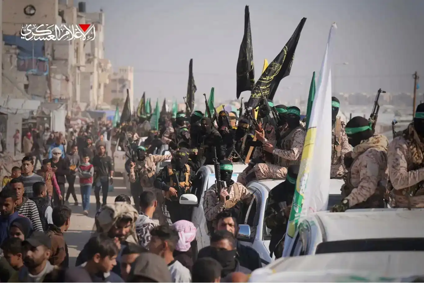 ترامب يوجه تهديداً لحماس: "الأحد فرصة أخيرة وإلا فسيحلّ الجحيم!"