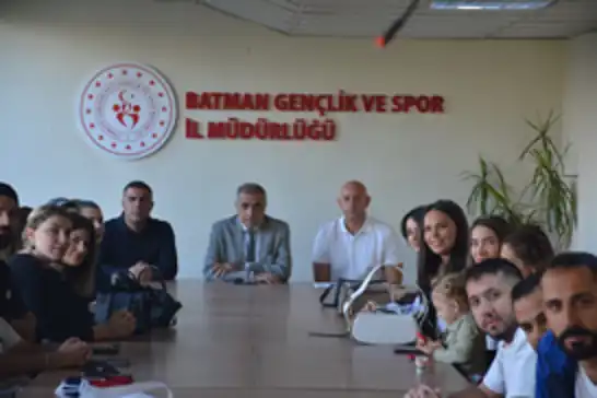 Batman'da yüzme eğitimleri yıl boyunca devam edecek
