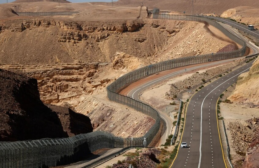 الجيش الإسرائيلي يدشن مركز قيادة جوي على حدود مصر الجيش الإسرائيلي يدشن مركز قيادة جوي على حدود مصر