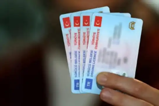 Eski tip ehliyetlerin yenilenmesi için son gün yarın: Süre uzatılmayacak!