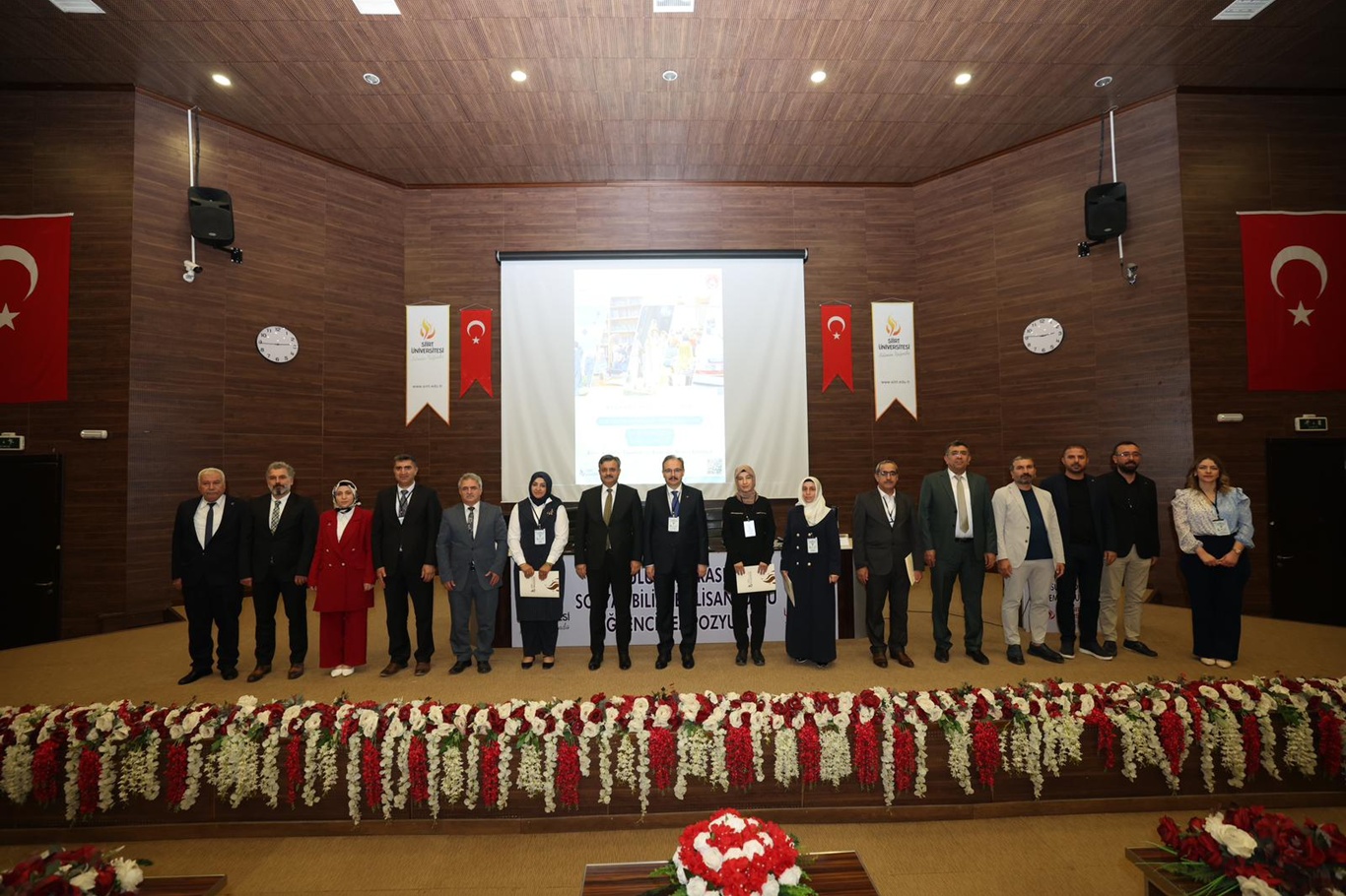 Vali Kızılkaya: Ailenin güçlenmesi, toplumsal kalkınmanın anahtarıdır Vali Kızılkaya: Ailenin güçlenmesi, toplumsal kalkınmanın anahtarıdır