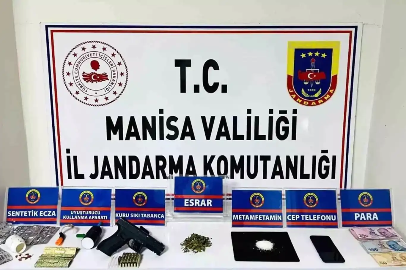 Manisa'da uyuşturucu operasyonu: 1 gözaltı Manisa'da uyuşturucu operasyonu: 1 gözaltı