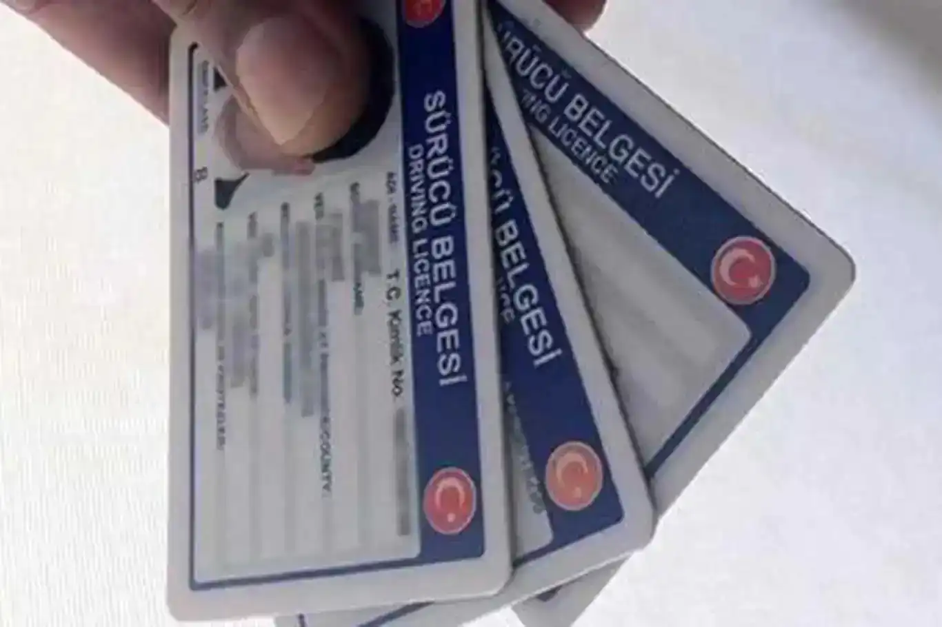 Sürücü belgelerini yenilemek için bugün son gün Sürücü belgelerini yenilemek için bugün son gün