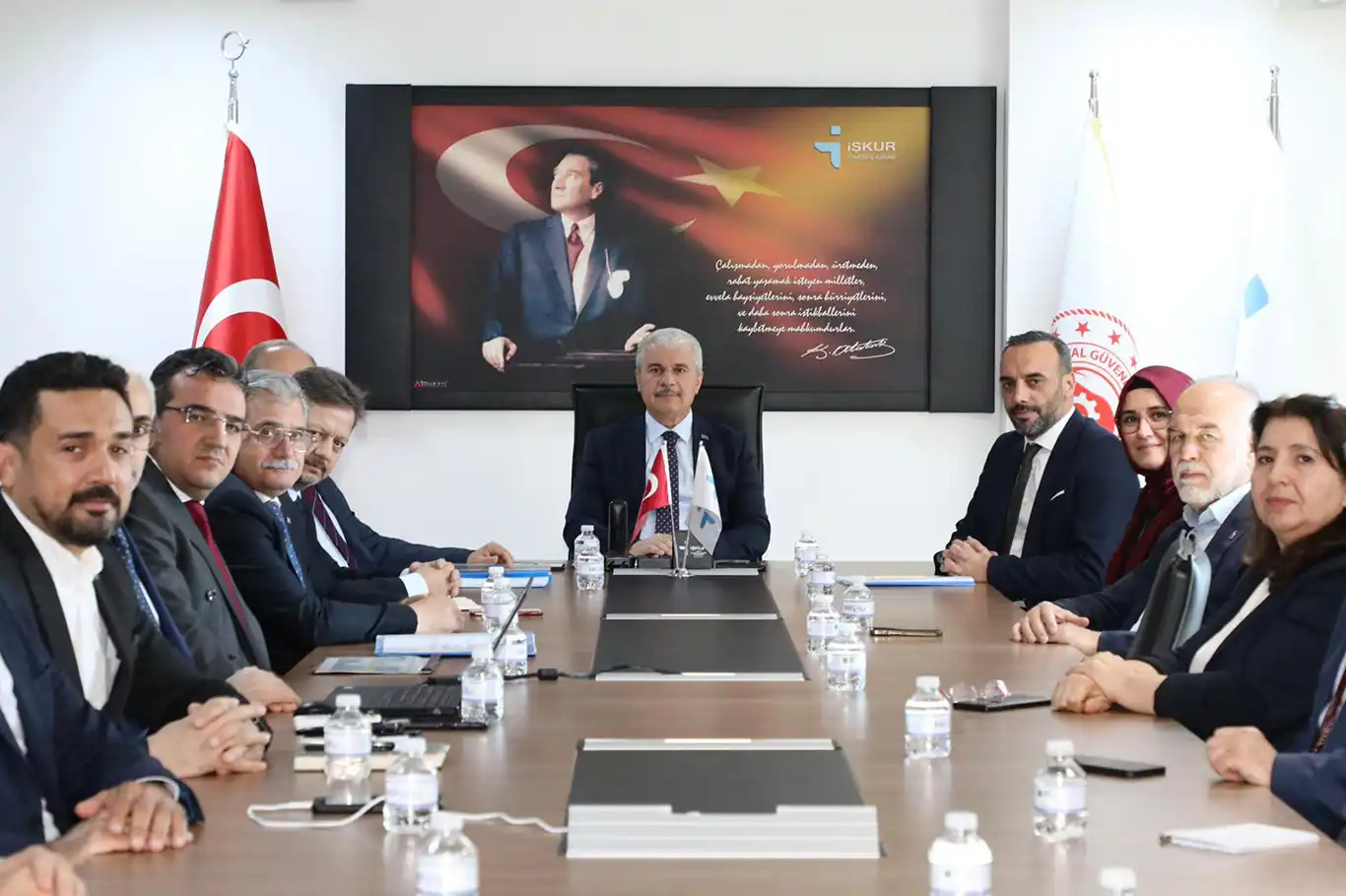 Konya’da İl İstihdam ve Mesleki Eğitim Kurulu Toplantısı gerçekleştirildi Konya’da İl İstihdam ve Mesleki Eğitim Kurulu Toplantısı gerçekleştirildi