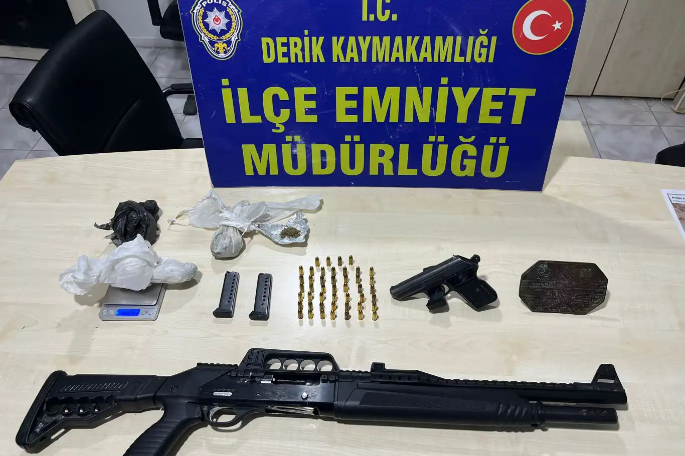 Mardin'de uyuşturucu operasyonunda 2 kişi tutuklandı  Mardin'de uyuşturucu operasyonunda 2 kişi tutuklandı