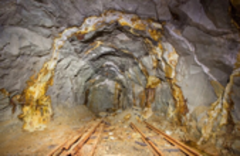 المغرب يكتشف مواقع استراتيجية واعدة للذهب والمعادن النفيسة