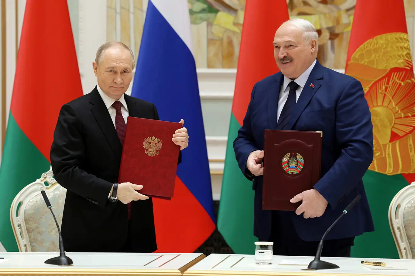 Rus Oreşnik hipersonik füzeleri Belarus'a konuşlandırılıyor Rus Oreşnik hipersonik füzeleri Belarus'a konuşlandırılıyor