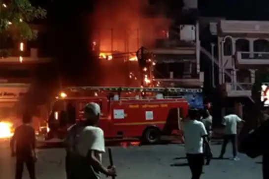 Hindistan'da hastanede yangın: 6 hasta öldü