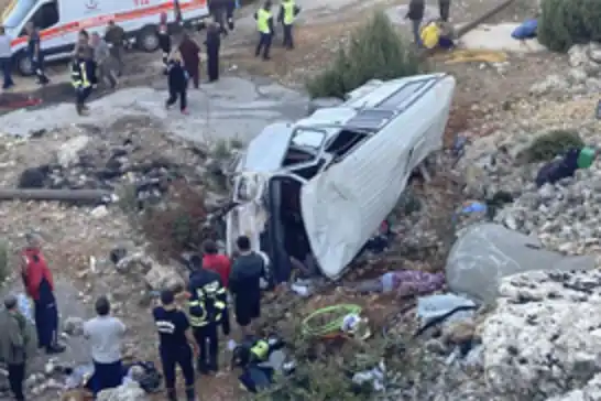 Li Mêrsînê serwîsa karkeran qelibî: 5 mirî 14 birîndar
