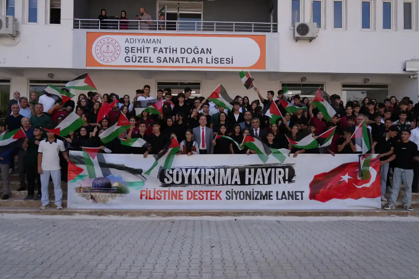 Adıyaman’da tüm okullarda Filistin için farkındalık etkinliği gerçekleştirildi