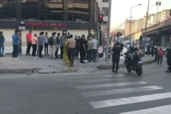 Batman'da esnafın dükkanına saldırı: Araya giren genç ağır yaralandı
