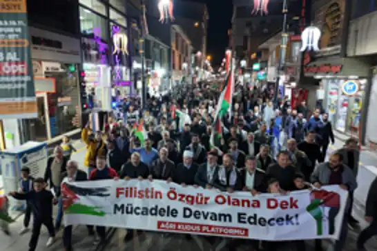 Ağrı'da Aksa Tufanı ve Gazze için binlerce kişi yürüdü
