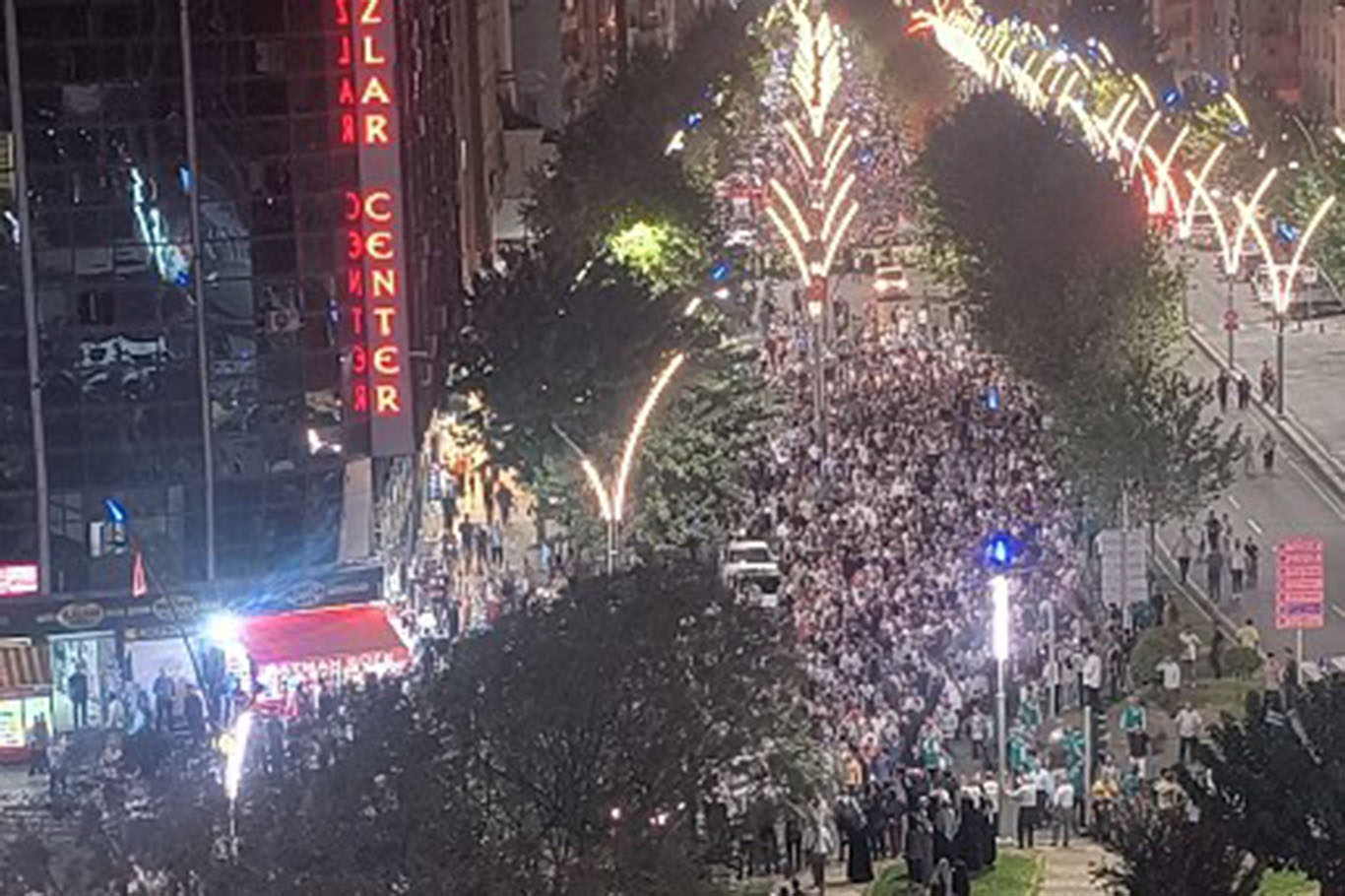 Batman'da Aksa Tufanı yıl dönümünde on binler Gazze için yürüdü
