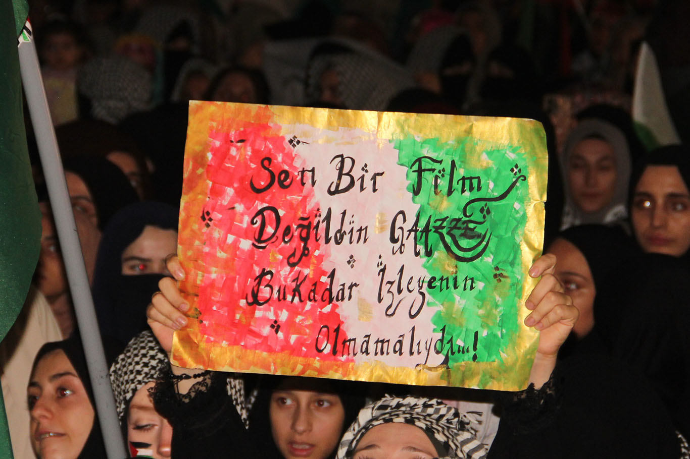Batman'da Aksa Tufanı yıl dönümünde on binler Gazze için yürüdü