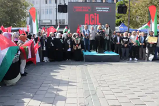 Özgürlük Filosu'na müdahale sonrası İstanbul'da basın açıklaması