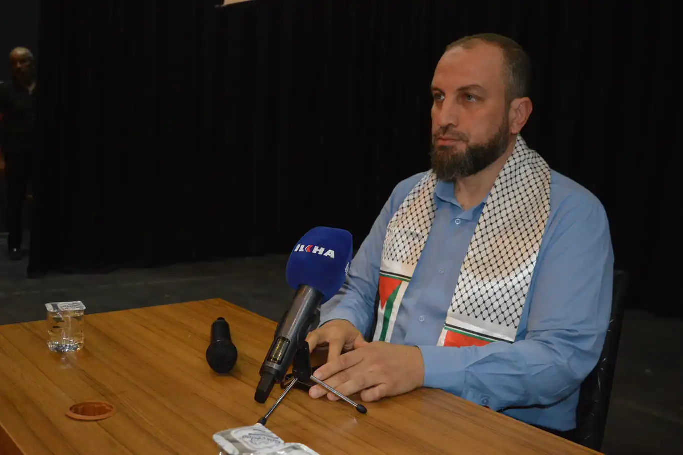 Dr. Huzeyfe El Hatip: Dine dönmeden Mescid-i Aksa’ya dönüş yok Dr. Huzeyfe El Hatip: Dine dönmeden Mescid-i Aksa’ya dönüş yok