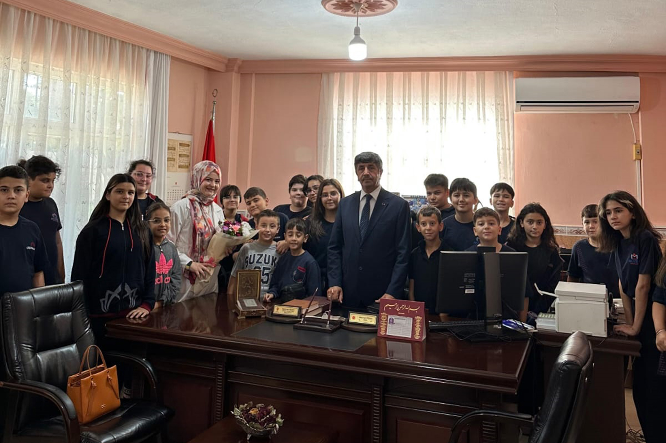 Müftü Fidan: Cami, Müslüman kimliğinin kalbidir Müftü Fidan: Cami, Müslüman kimliğinin kalbidir