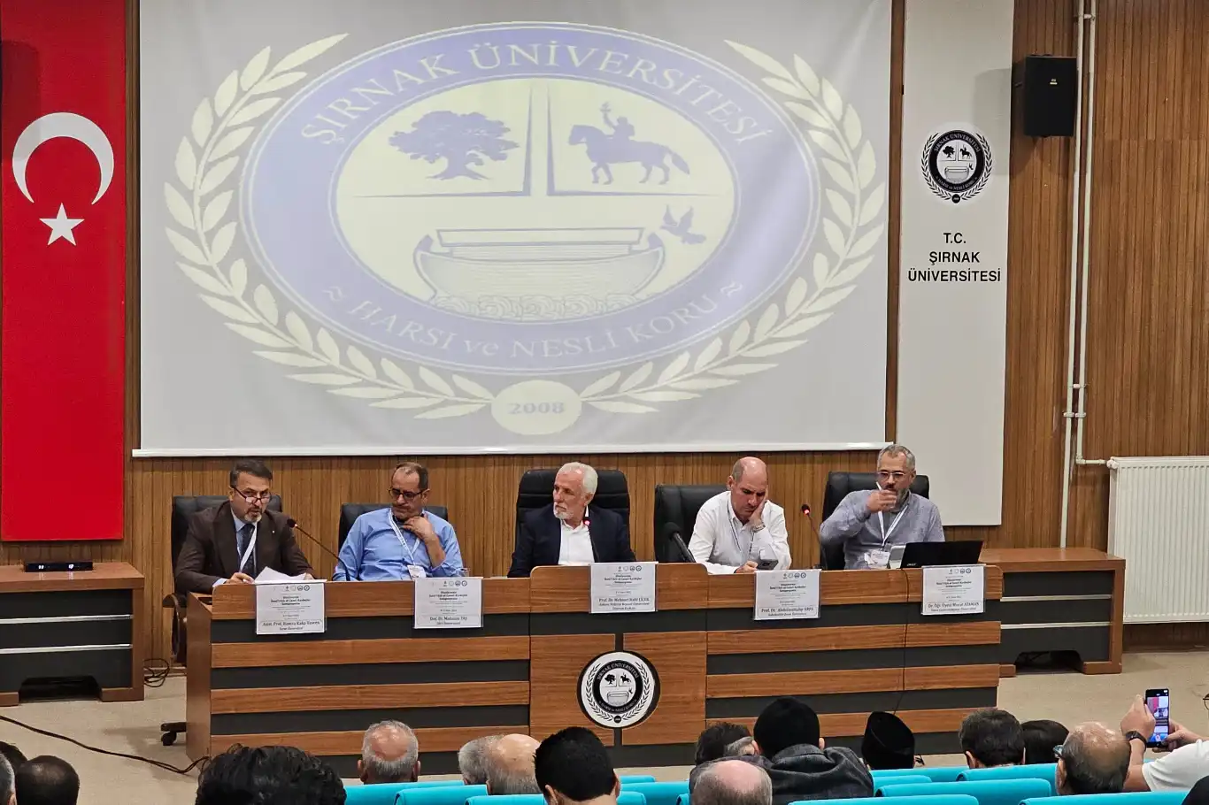 Şırnak'ta Uluslararası İbnü’l-Esîr ve El-Cezerî Kardeşler Sempozyumu düzenleniyor Şırnak'ta Uluslararası İbnü’l-Esîr ve El-Cezerî Kardeşler Sempozyumu düzenleniyor