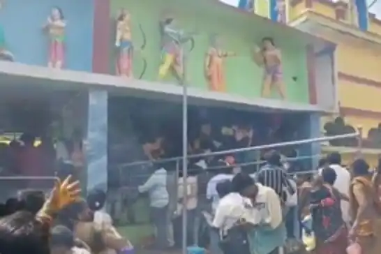 Hindu tapınağında izdiham: 10 ölü çok sayıda yaralı