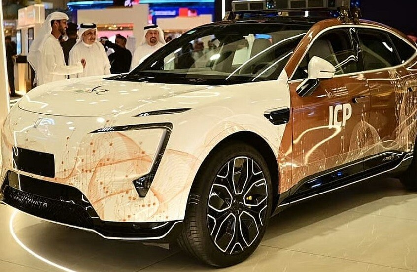 ابتكار إماراتي.. سيارة ذكية لمتابعة مخالفات الإقامة