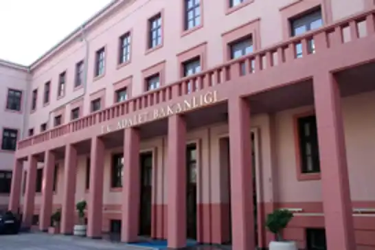 وزارة العدل التركية تطلق إصلاحًا رقميًا: نظام عدالة مدعوم بالذكاء الاصطناعي