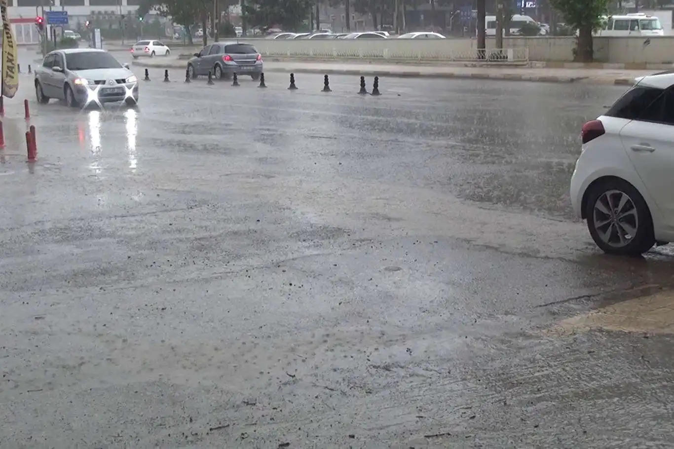 Kuzey ve batıda sağanak yağış uyarısı